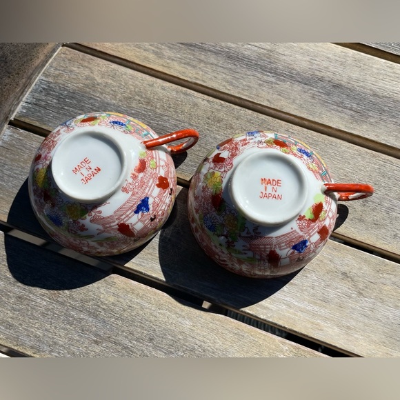 Two Japanese Geisha Girl Garden Red Tea Cups - Picture 5 of 7